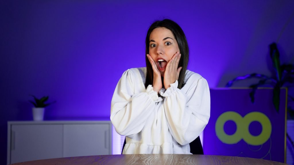 Ana Llorente Pérez, experienced marketing professional and conference speaker.