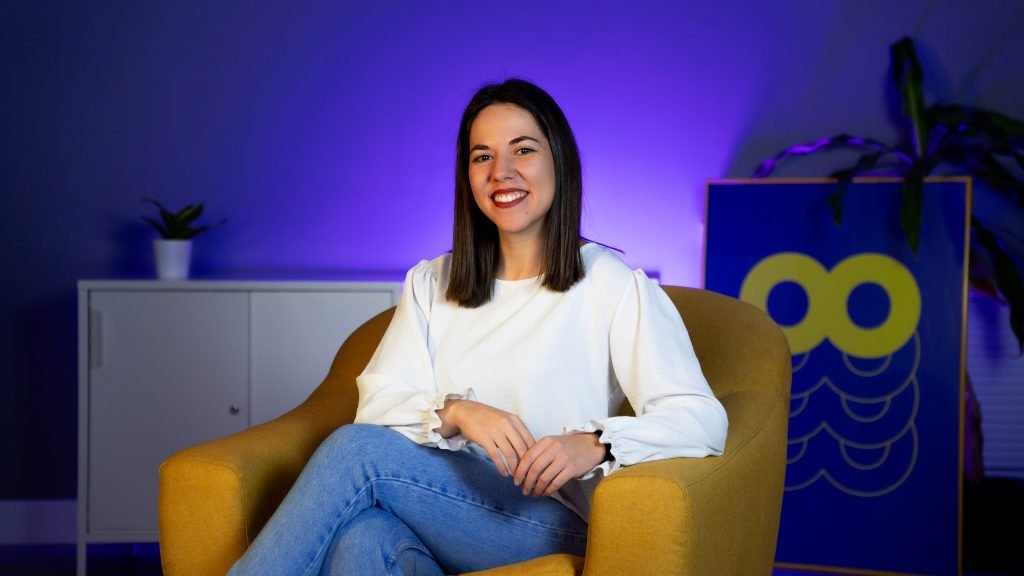 Professional headshot of Ana Llorente Pérez, Head of Content and video marketing expert.